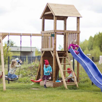 Vaikų žaidimų aikštelė „Rugelis“