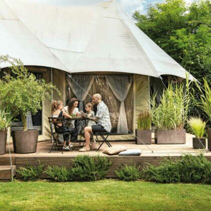 Vazonas "Granitas" su vandens rezervuaru ir ratukais, 49 cm