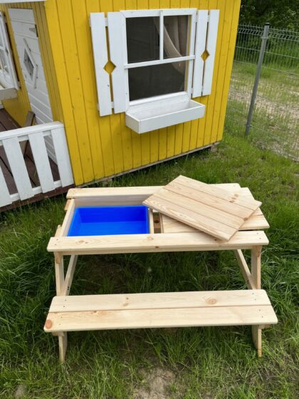 Vaikiškas staliukas su suoliukais ir įdėklais "Martynas"