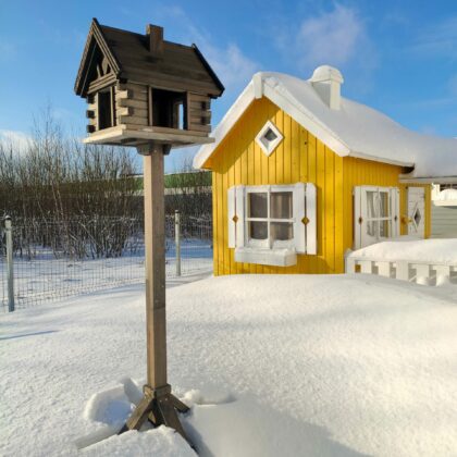 Paukščių lesyklėlė "Giesmininkas", pilka