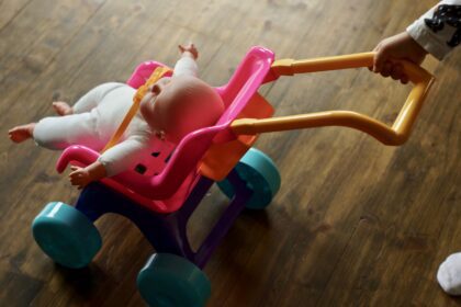 Plastikinis lėlių vežimėlis “Toma"