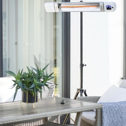 Trikojis stovas infraraudonųjų spindulių šildytuvams