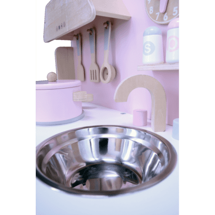 Medinė vaikiška virtuvėlė „Karilė"