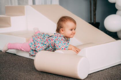 Minkštų kaladėlių komplektas “Sraigenė”, smėlinė/balta - Image 8