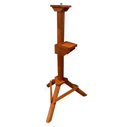 Medinis stovas lesyklėlei su papildoma lentynėle, rudos spalvos