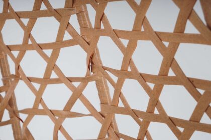 pakabinamas supamasis krėslas „linda”, kreminis