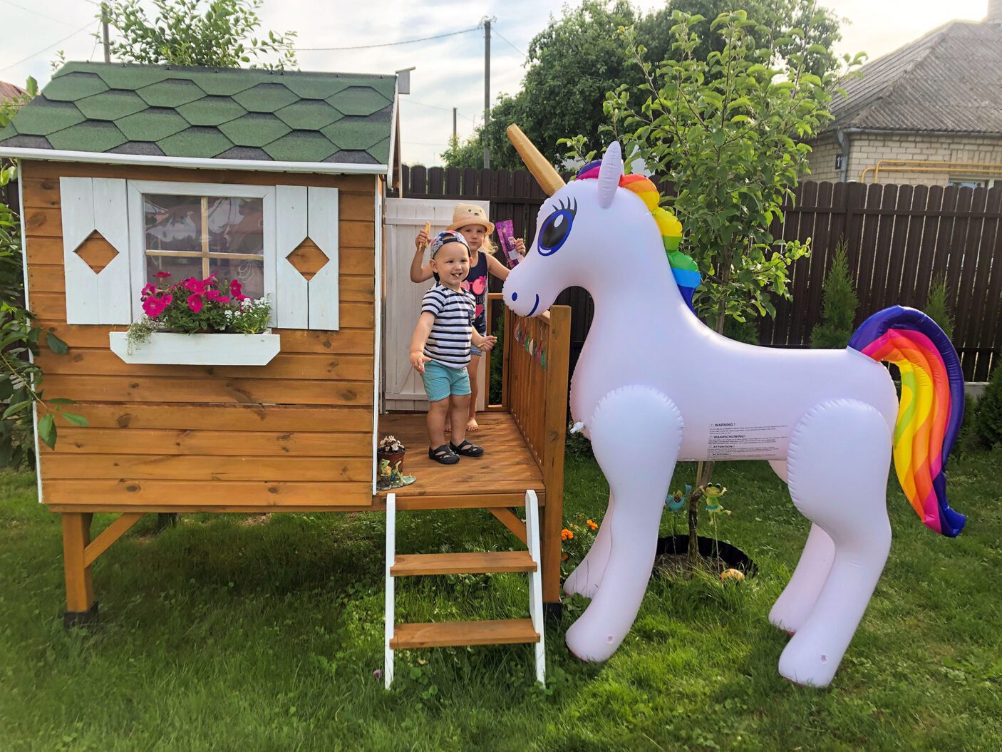 Simonos šeimynos medinis namelis „Žiogelis”