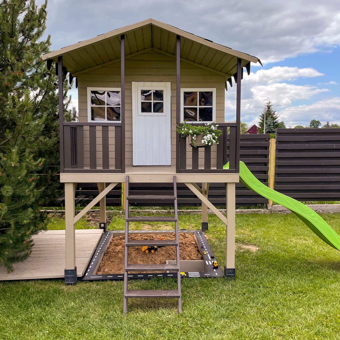 Ašmonų šeimynos namelis „Girinukas”