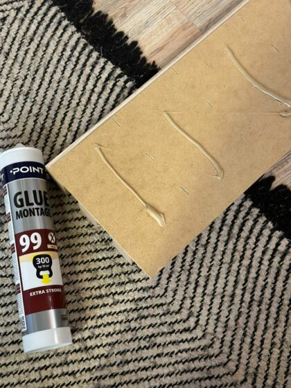 Lamelių sienelė, 275x17,2cm, ash