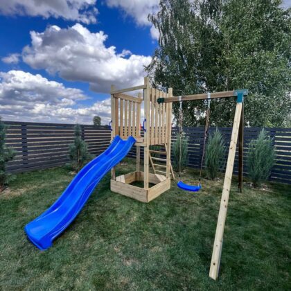 Vaikų žaidimų aikštelė „Svirpliukas“