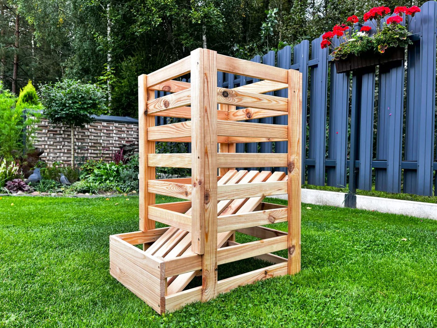 Medinė dėžė daržovėms sandėliuoti, 40x54x70 cm