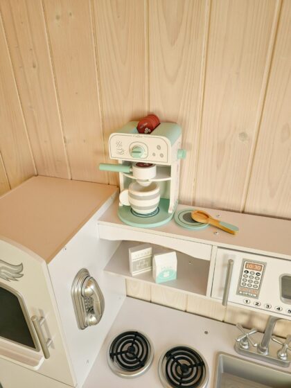Medinis vaikiškas kavos aparatas "Kavinukas"