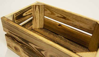 Medinė dėžė 32 x 20 x 14 cm, deginto medžio