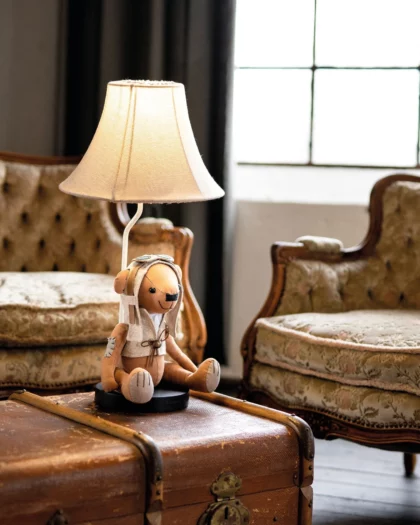 Vaikiškas stalinis šviestuvas „Meškutis Čarlis“