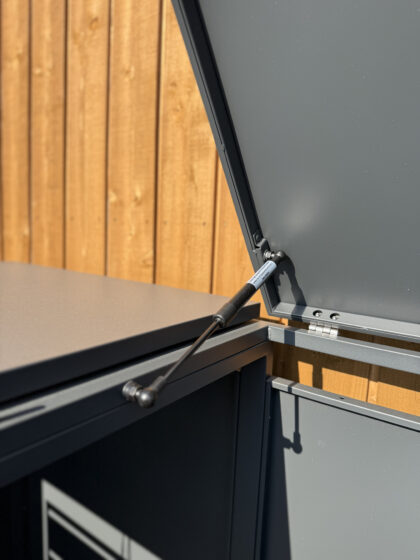 Metalinė triguba konteinerio stoginė - Image 9