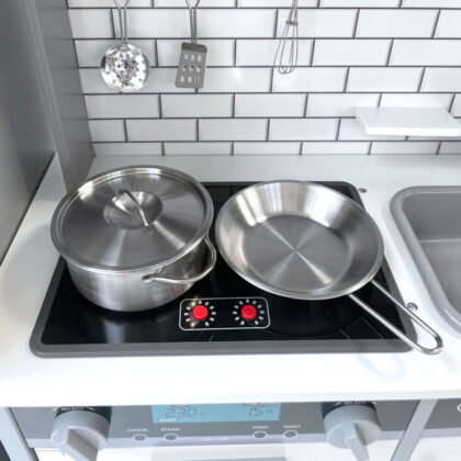 Medinė vaikiška virtuvėlė su garsais „Otilija”