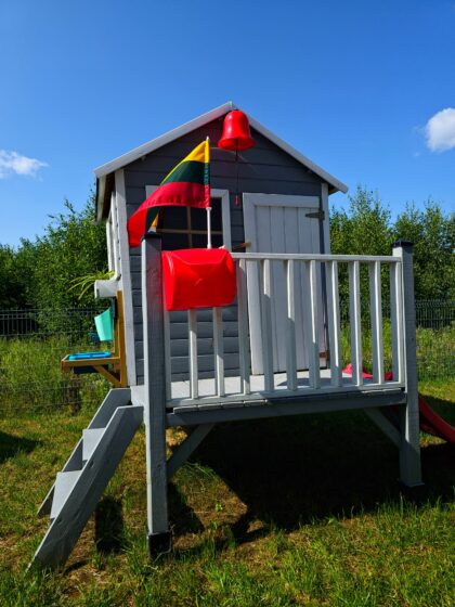 Medinis vaikų žaidimų namelis "Žiogelis" - Image 5