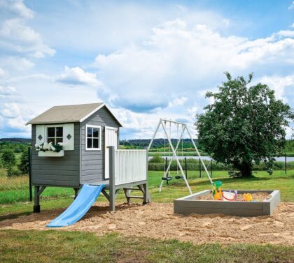 Medinis vaikų žaidimų namelis "Žiogelis" - Image 3