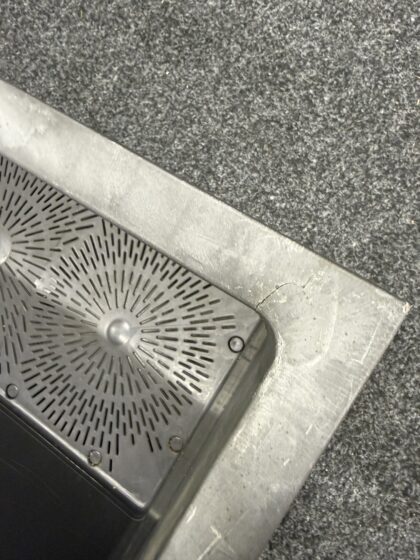 Vazonas "Antracitas" su vandens rezervuaru, 79 cm_prekė su defektu - Image 4