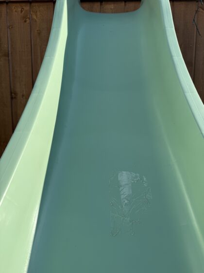 Pastelinė žalia čiuožykla 300 cm_prekė su defektu - Image 3