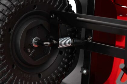 vaikiškas elektromobilis land rover defender, oranžinis